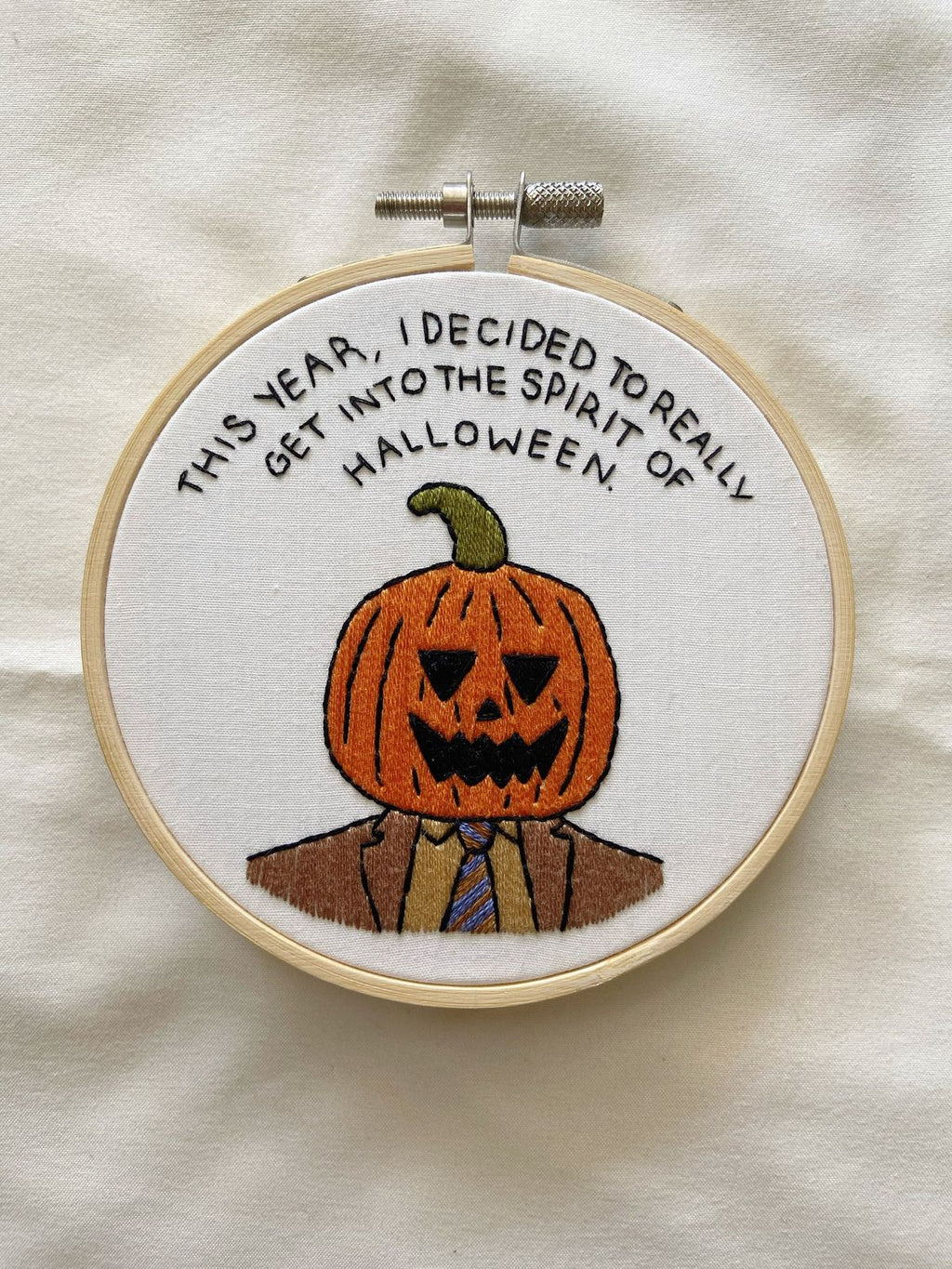 Halloween Embroidery Hoop Art, Pumpkin Head Embroidered Decor, Funny Halloween Wall Hanging, Handmade Fall Embroidery Gift, Spooky Pumpkin Decor HOOP01