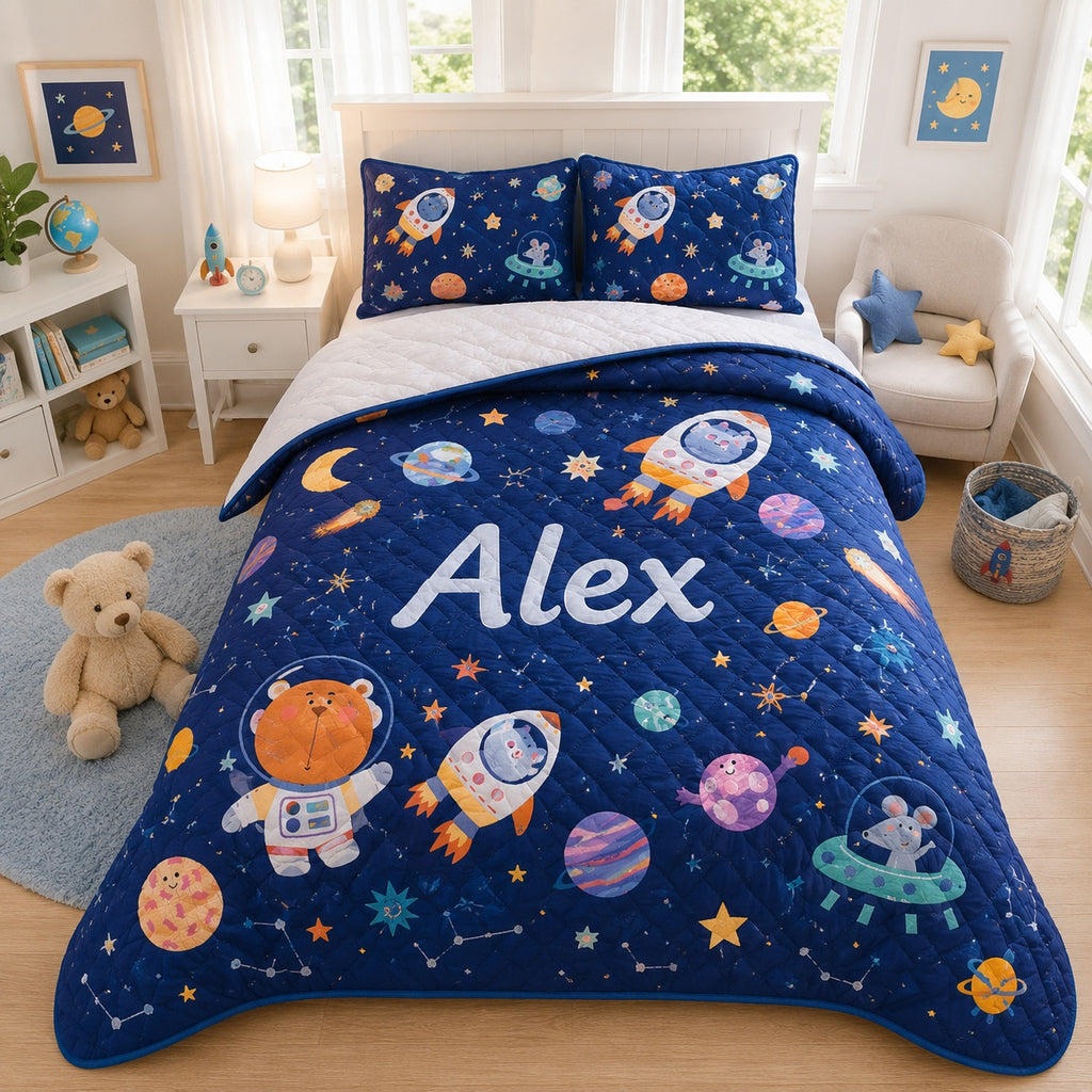 Space Quilted Bedding Set, Astronaut Blanket, Custom Name Rocket & Astronaut Quilt Set with Pillow Covers, Boys Bedroom Decor QBEDSET08