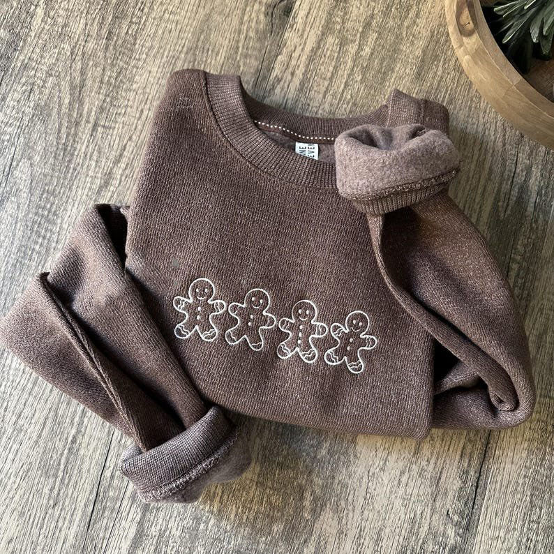 Embroidered Gingerbread Christmas Sweater Gift Holiday Cozy Fleece Brown Crewneck XMASS06