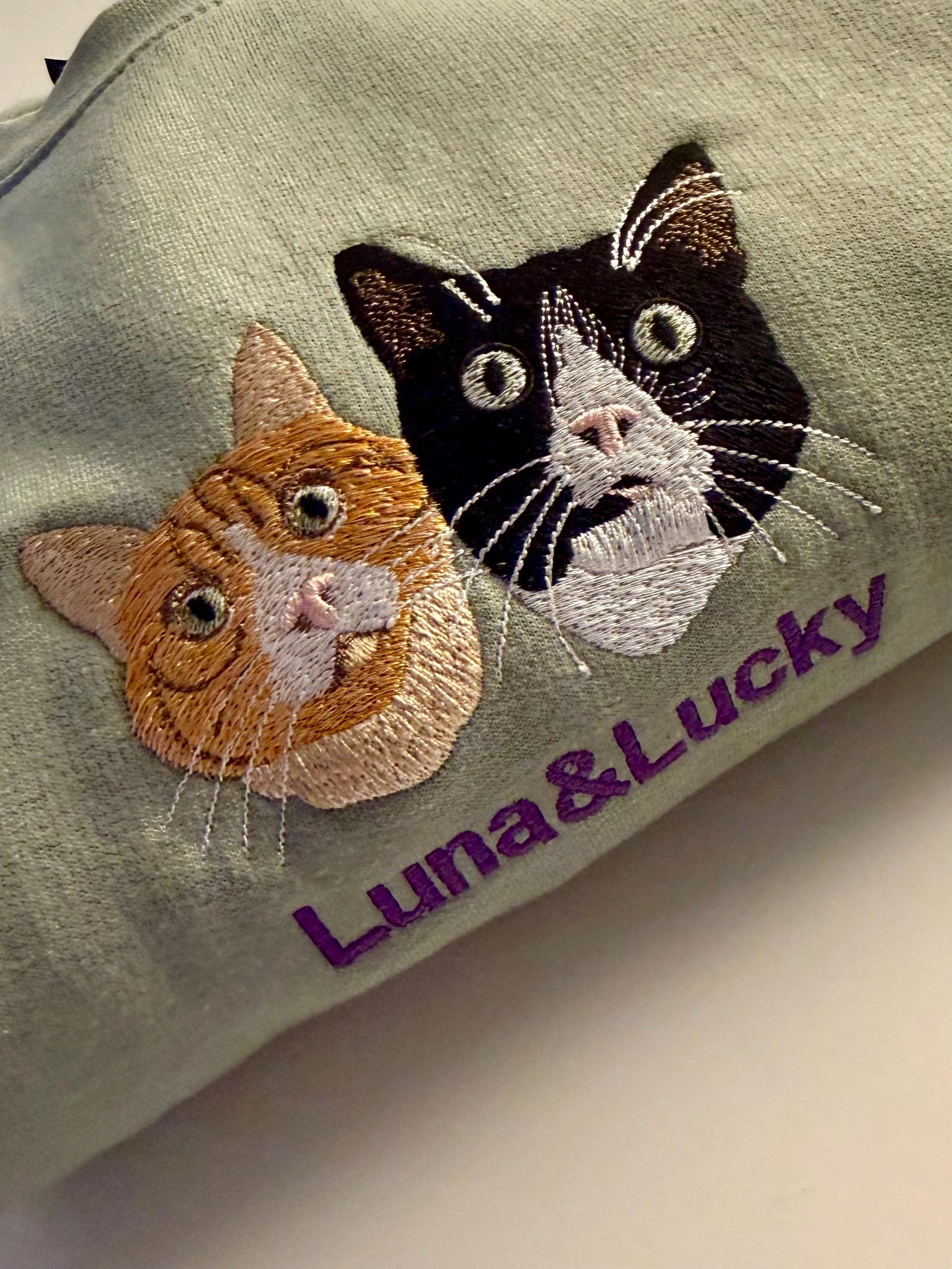 Custom Pet Embroidered Sweatshirt, Personalized Dog and Cat Portrait Hoodie, Unique Pet Face and Name Gift, Custom Embroidery for Pet Lovers