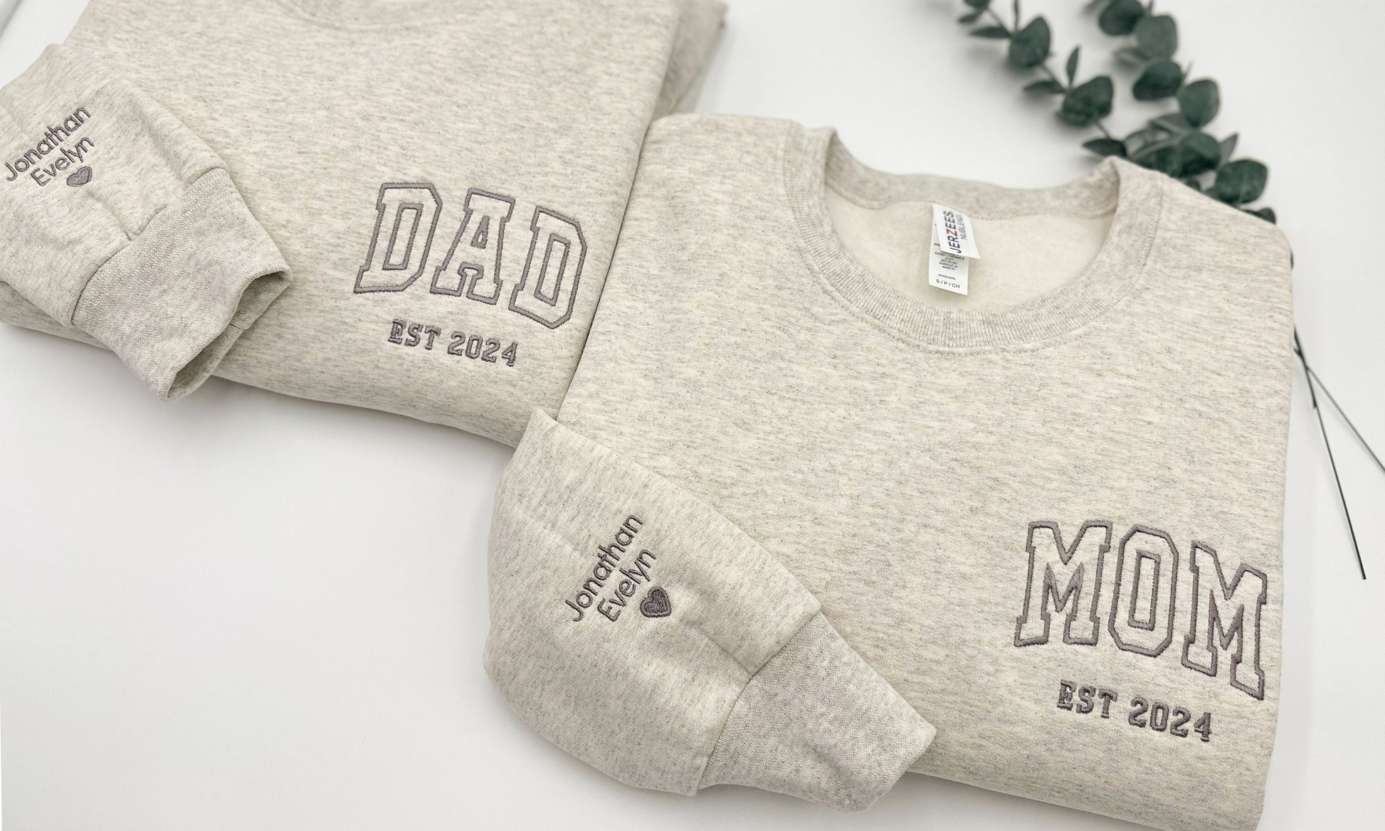 Custom Mom and Dad Sweatshirts, Matching Embroidery, Est. Year Sweaters, First Time Parents Gift, Cozy Family Outfit