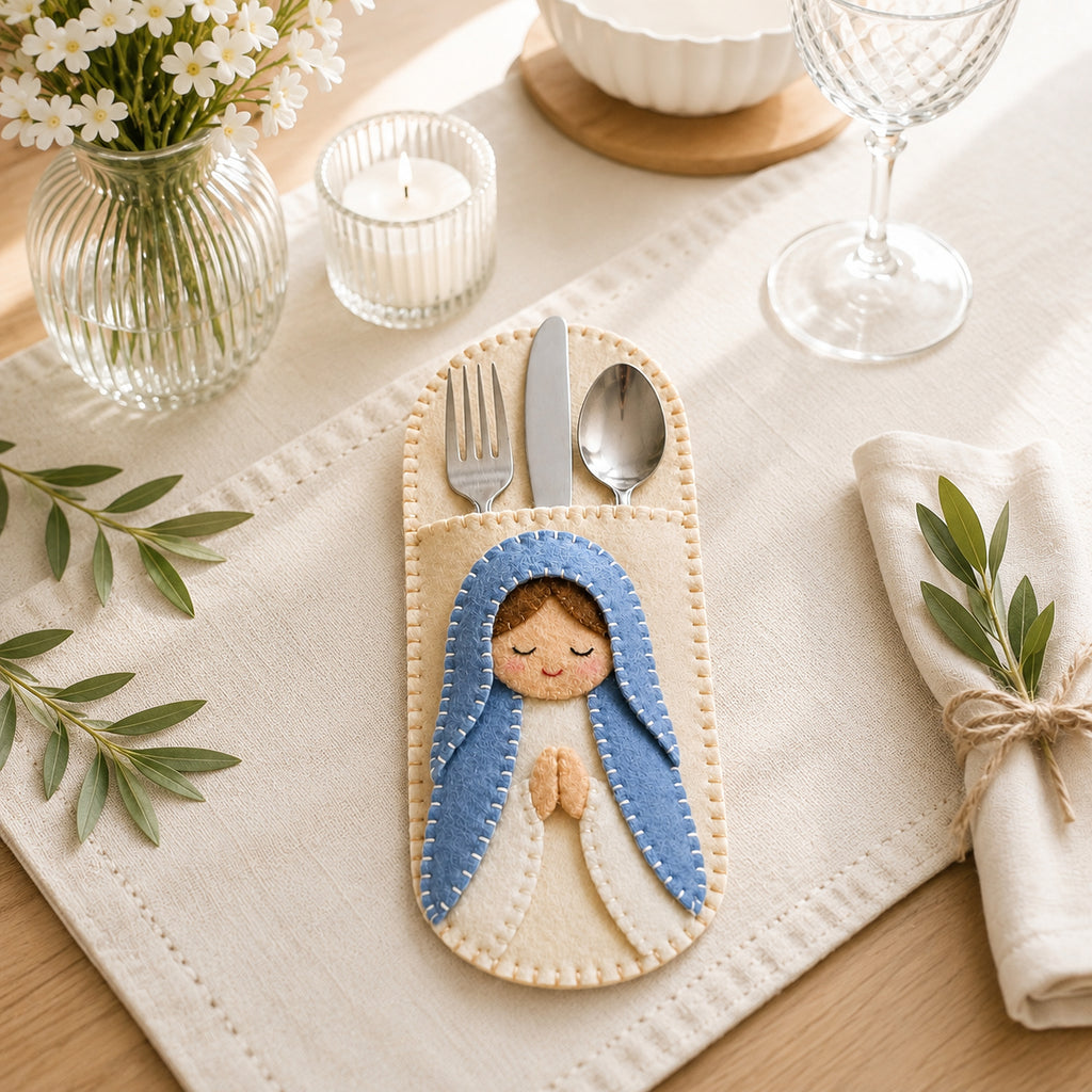 Praying Virgin Mary Felt Silverware Holder, Christmas Cutlery Pocket, Religious Holiday Table Decor, Christmas Kitchen Decor FELTCH11