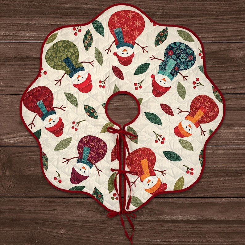 Snowman Patchwork Quilted Tree Skirt, Patchwork Xmas Tree Skirt, Holiday Decor, Xmas Tree Base Cover, Custom Tree Skirt XMASTS12