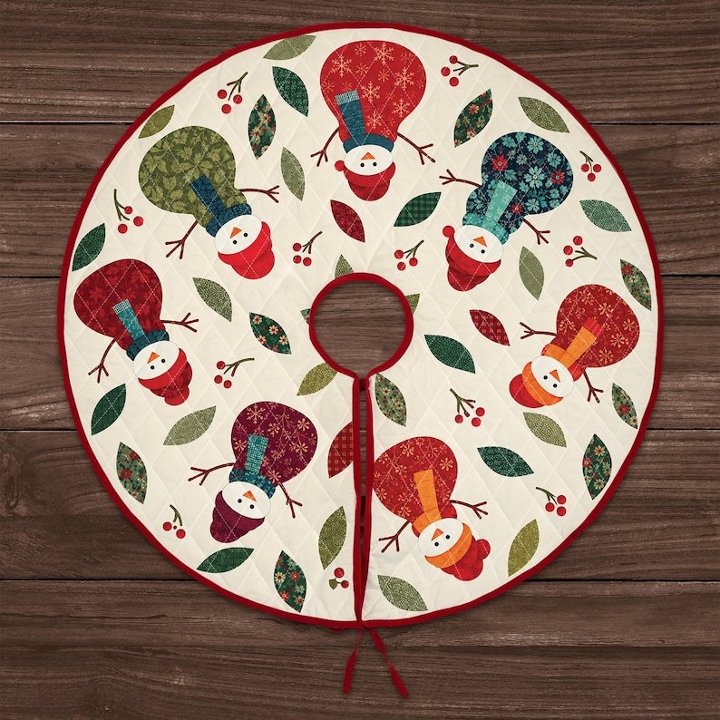 Snowman Patchwork Quilted Tree Skirt, Patchwork Xmas Tree Skirt, Holiday Decor, Xmas Tree Base Cover, Custom Tree Skirt XMASTS12