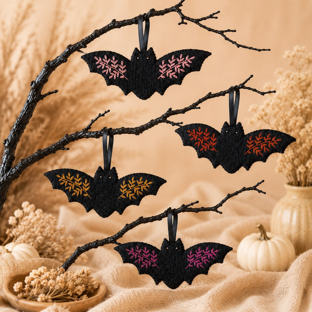 Set 4Pcs Bats Felt Ornament, Embroidery Leaf Felt Ornament, Hanging Decor, Halloween Gift for Home Decoration HFOR14