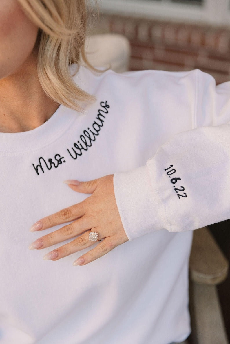 Custom Embroidered Collar,Sleeve Sweatshirt, Personalized Future Mrs Sweatshirt, Engagement Gift, Bridal Shower, Bride To Be, Fiancée