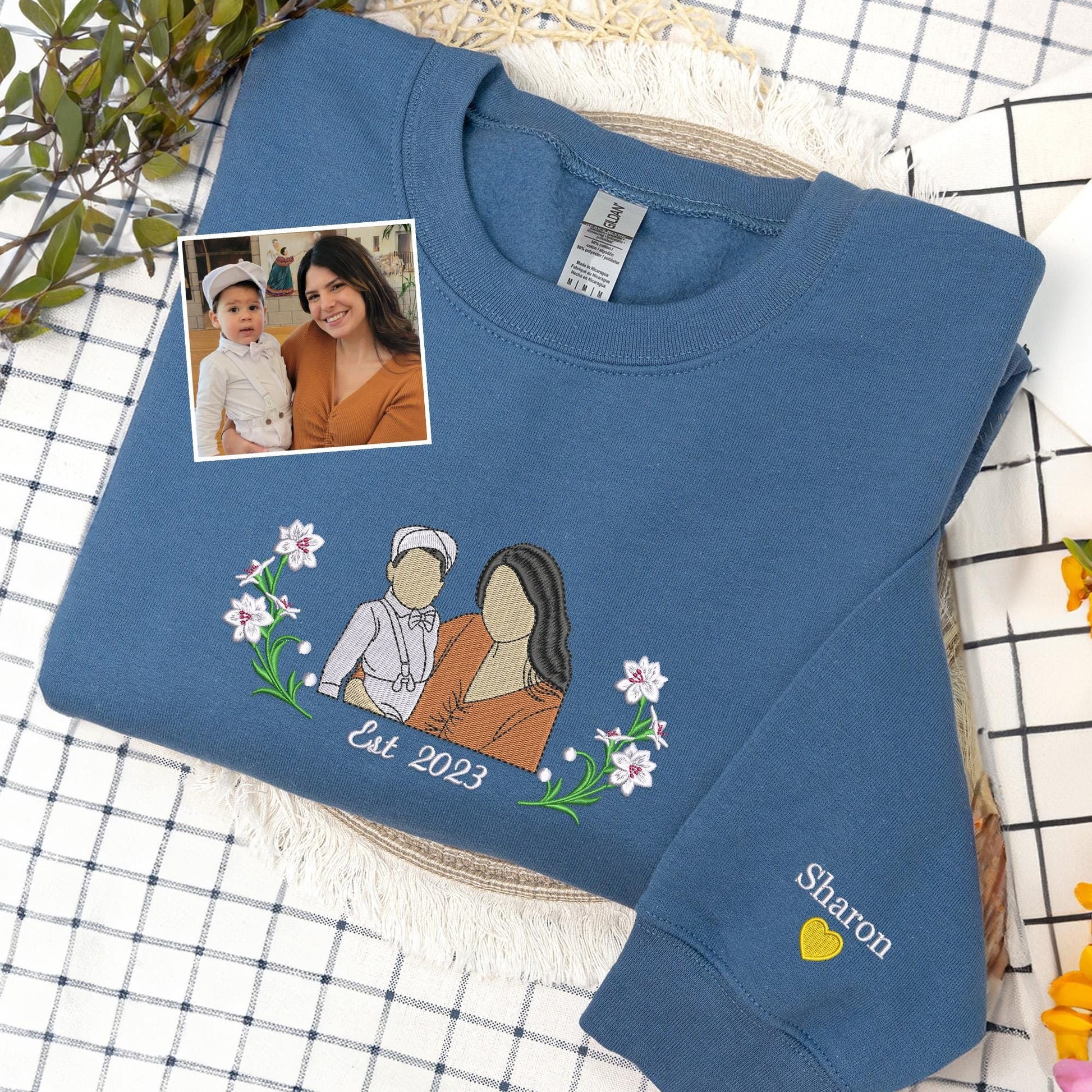 Mama Picture Embroidered Sweater, Custom Embroidered Floral Mama Sweatshirt with Kids Name, Mom Portrait Crewneck, Mama Christmas Gift