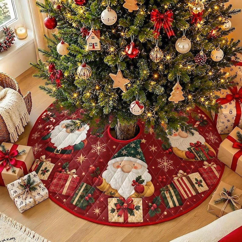 Santa Gnome Quilted Tree Skirt, Patchwork Xmas Tree Skirt, Holiday Decor, Xmas Tree Base Cover, Custom Tree Skirt XMASTS14