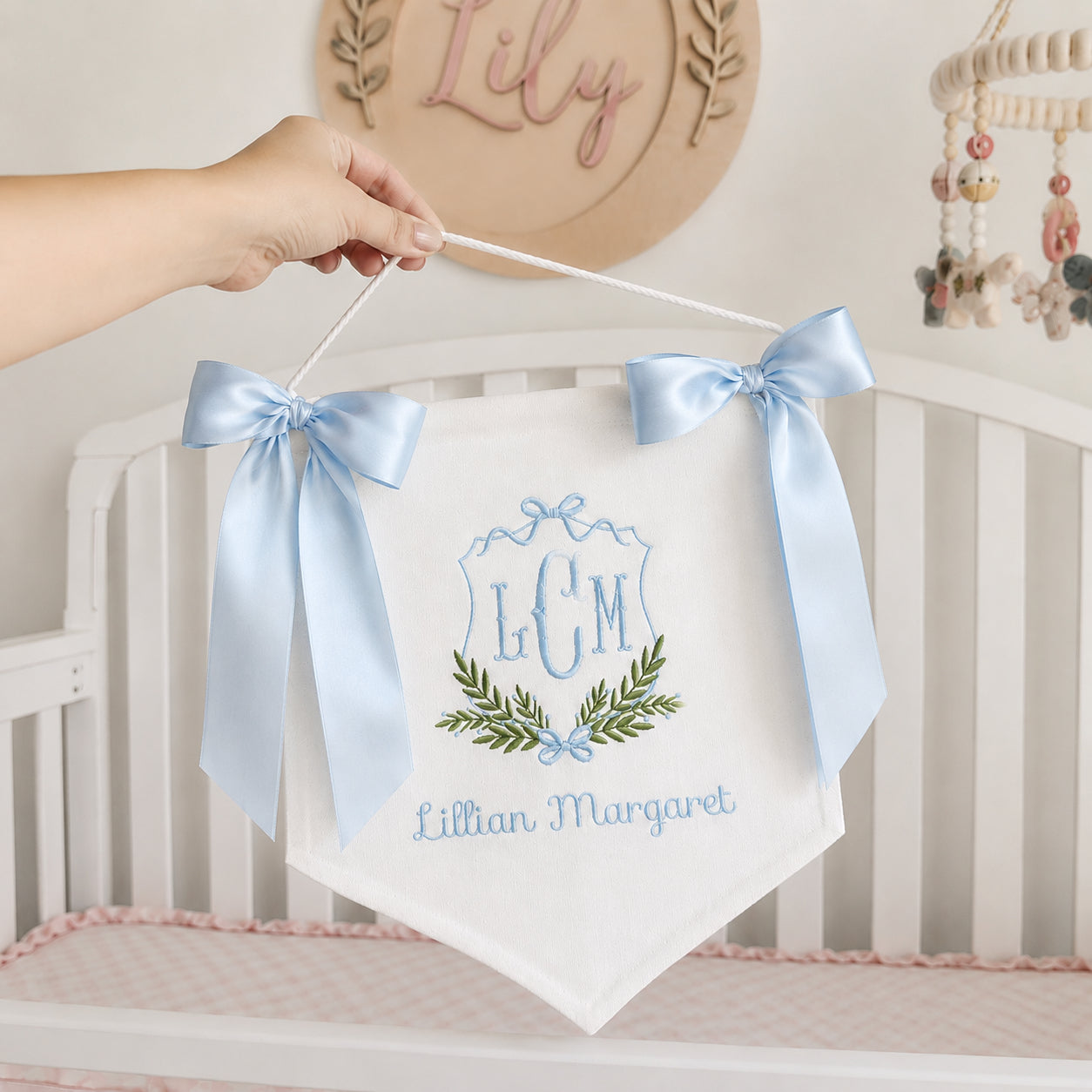 Personalized Embroidered Floral Baby Crib Banner With Bow, Custom Baby Name Nursery Banner with Birth Stats Tag, Newborn Hospital Announcement, Baby Shower Gift BBFLAG13