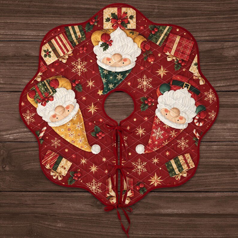 Santa Gnome Quilted Tree Skirt, Patchwork Xmas Tree Skirt, Holiday Decor, Xmas Tree Base Cover, Custom Tree Skirt XMASTS14