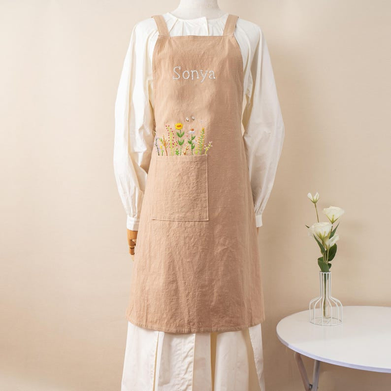 Custom Flowers Hand Embroidered Apron, Handmade Floral Apron, Embroidered Apron, Linen Apron, Gardening Apron, Kitchen Apron, Mom Gift EMAP15