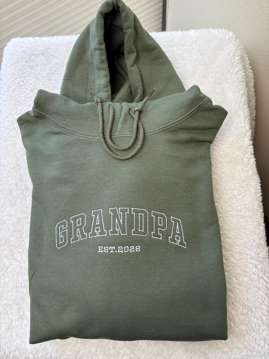 Grandpa Est. 2025 Embroidered Hoodie, Personalized New Grandpa Sweatshirt, Father’s Day Gift for Granddad, Grandbaby Reveal Custom Pullover