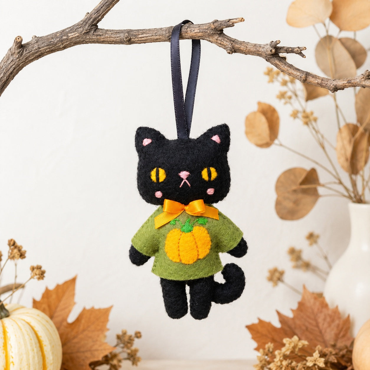 Halloween Black Cat Pumpkin Felt Ornament, Embroidery Cat Felt Ornament, Hanging Decor, Halloween Gift for Home Decoration HFOR16