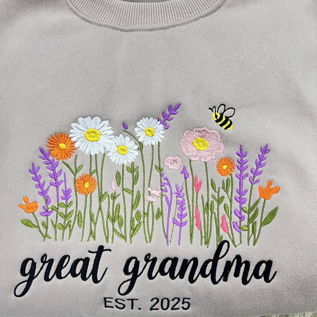 Personalized Custom Grandma Sweatshirt, Embroidered Great Grandma Sweatshirt with Floral Design, Gifts for Grandma