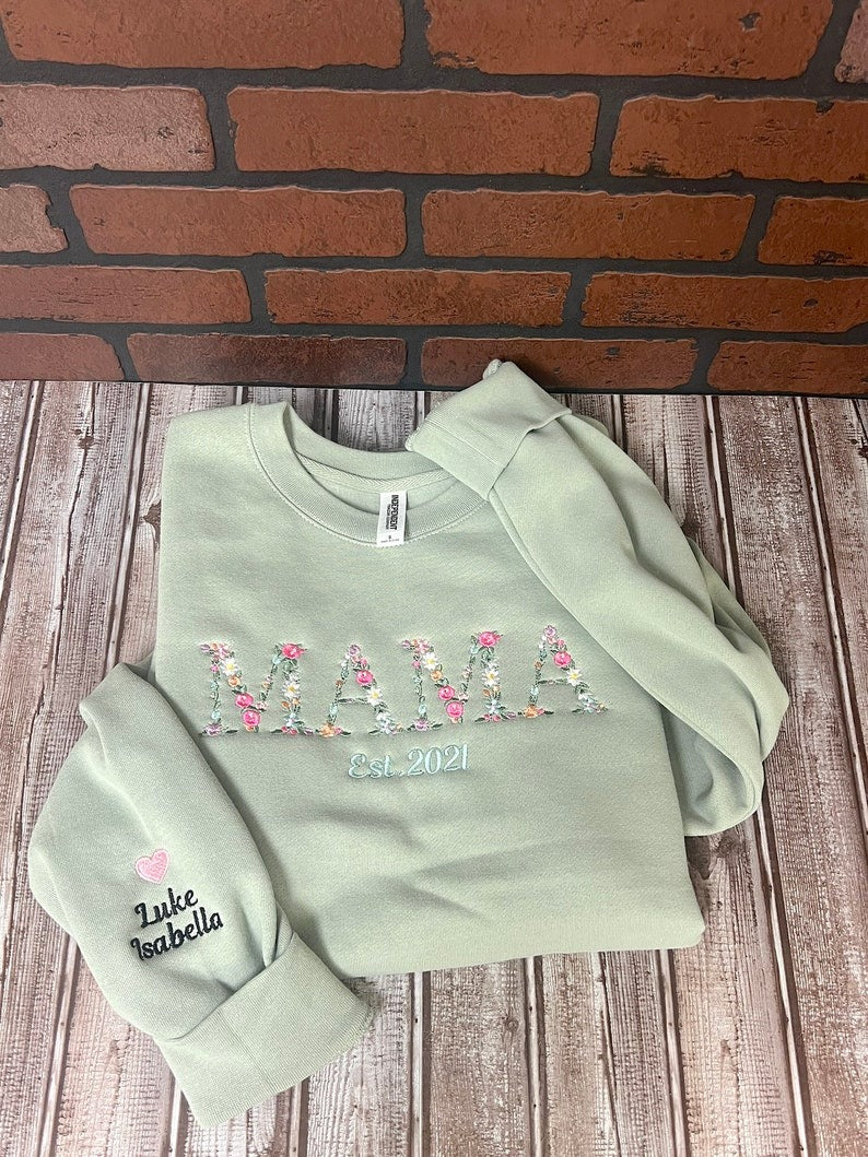 Floral Mama Embroidered Sweatshirt, Custom Mom Sweater, Personalized Est. Year Gift, Mother’s Day Sweatshirt, Minimal Pastel Flowers