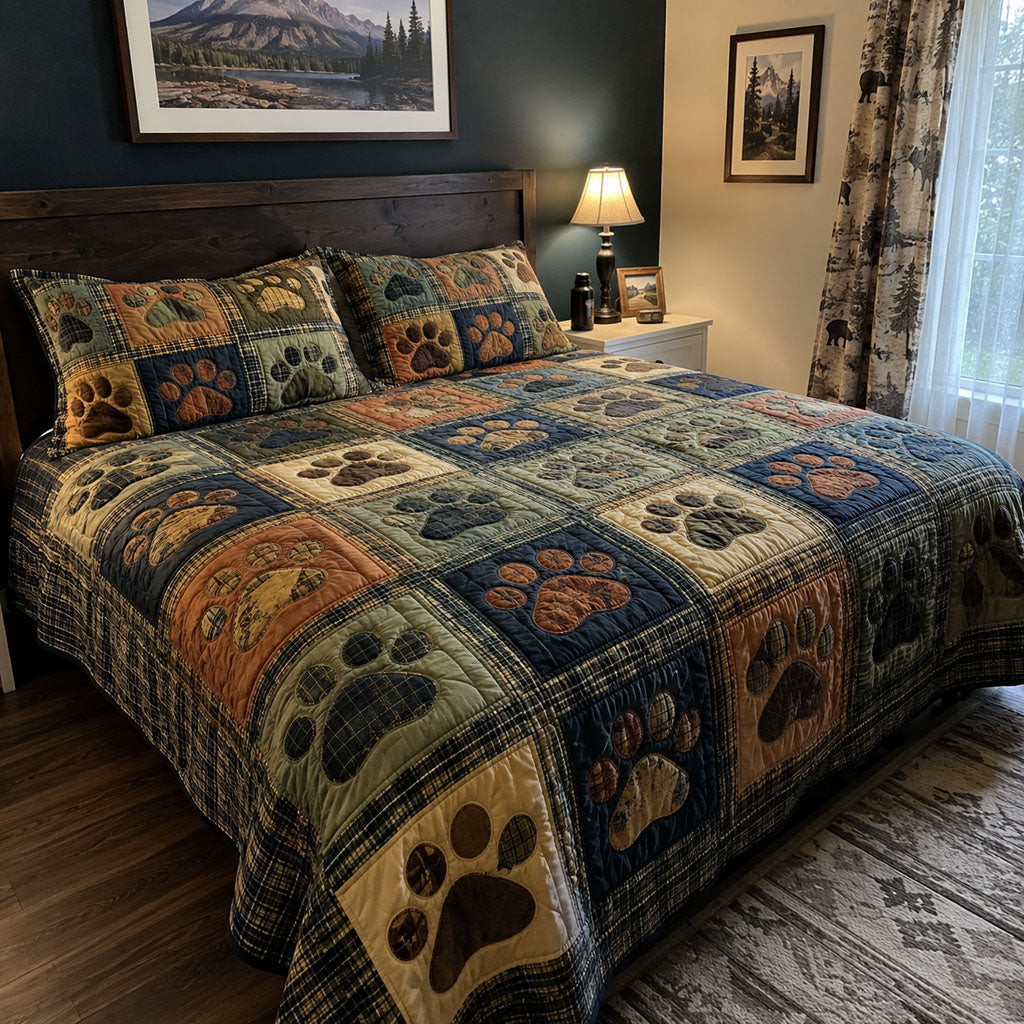 Vintage Dog Paw Print Quilted Bedding Set, Paw Patchwork Blanket, Paw Quilt with Pillow Covers, Pet Lover Bedroom Decor QBEDSET49