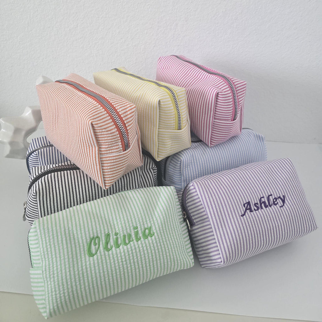 Custom Cosmetic Bag for Bridesmaids, Personalized Makeup Bag, Bridal Party Gift for Her