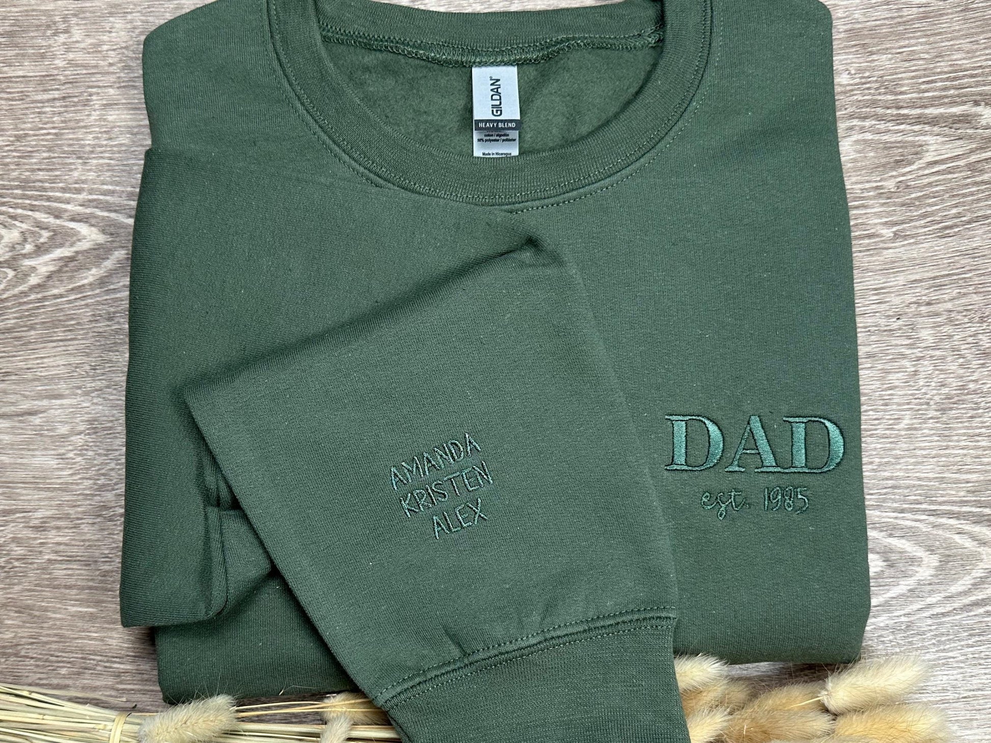 Custom Embroidered Dad Est Sweatshirt With Kids Names on Sleeve, Personalized Dad Gift, Gift For New Dad, Father's Day Gift, Dad To Be Gift