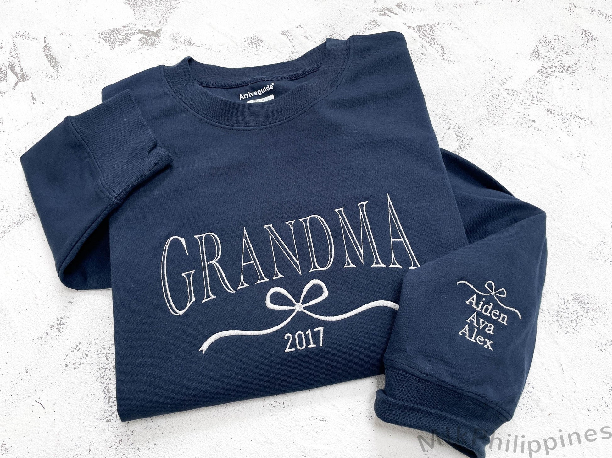 Custom Grandma Sweatshirt with Grandkids Name on Sleeve, Embroidered Grammy Sweatshirt, Gigi Mimi Nana Sweatshirt, Mothers Day Gift