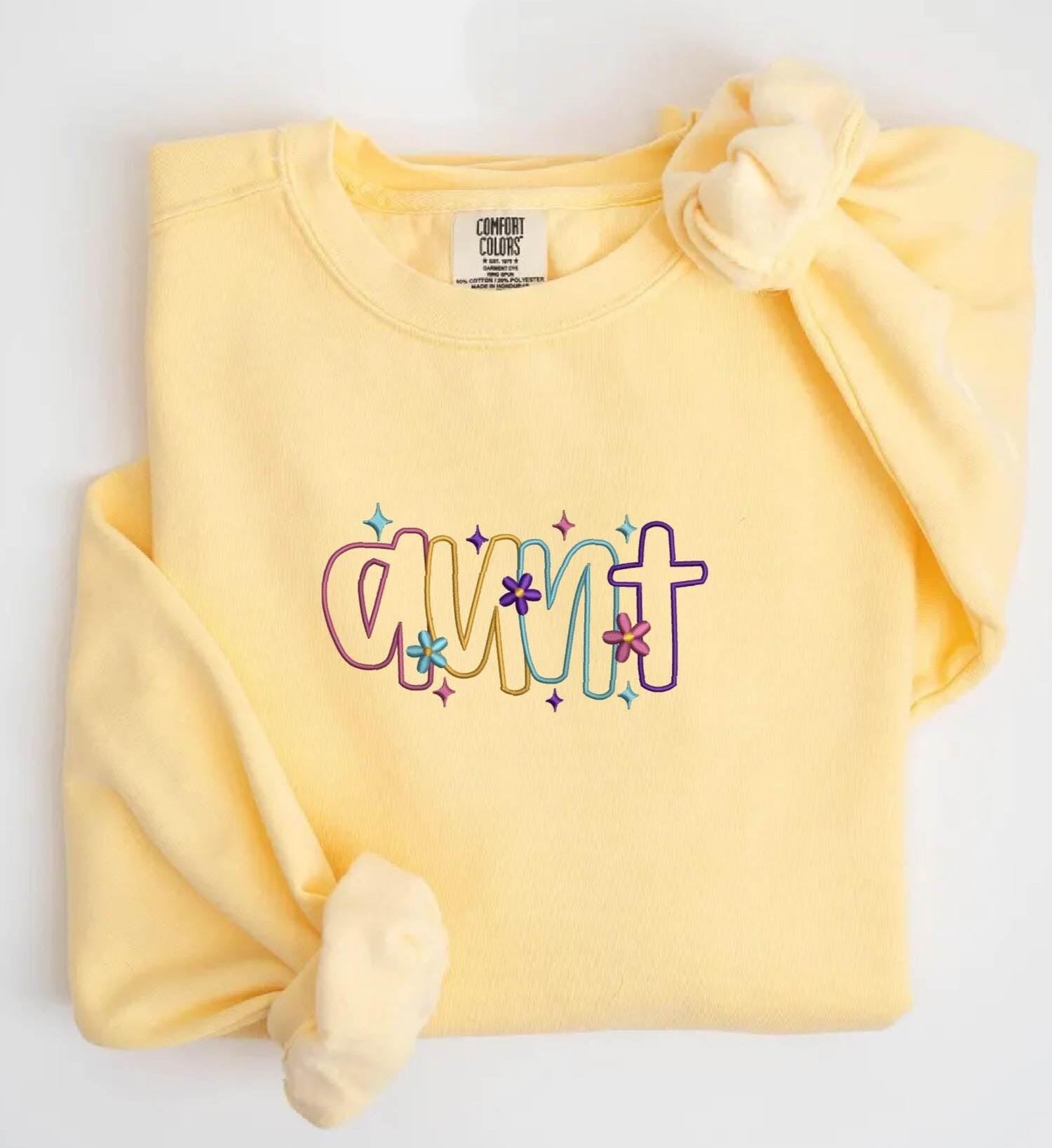 Embroidered Aunt Sweatshirt, Floral Auntie Sweatshirt, Gift for Aunt, Auntie Sweatshirt, New Aunt Gift, Embroidered Floral Sweat, Aunt Gift