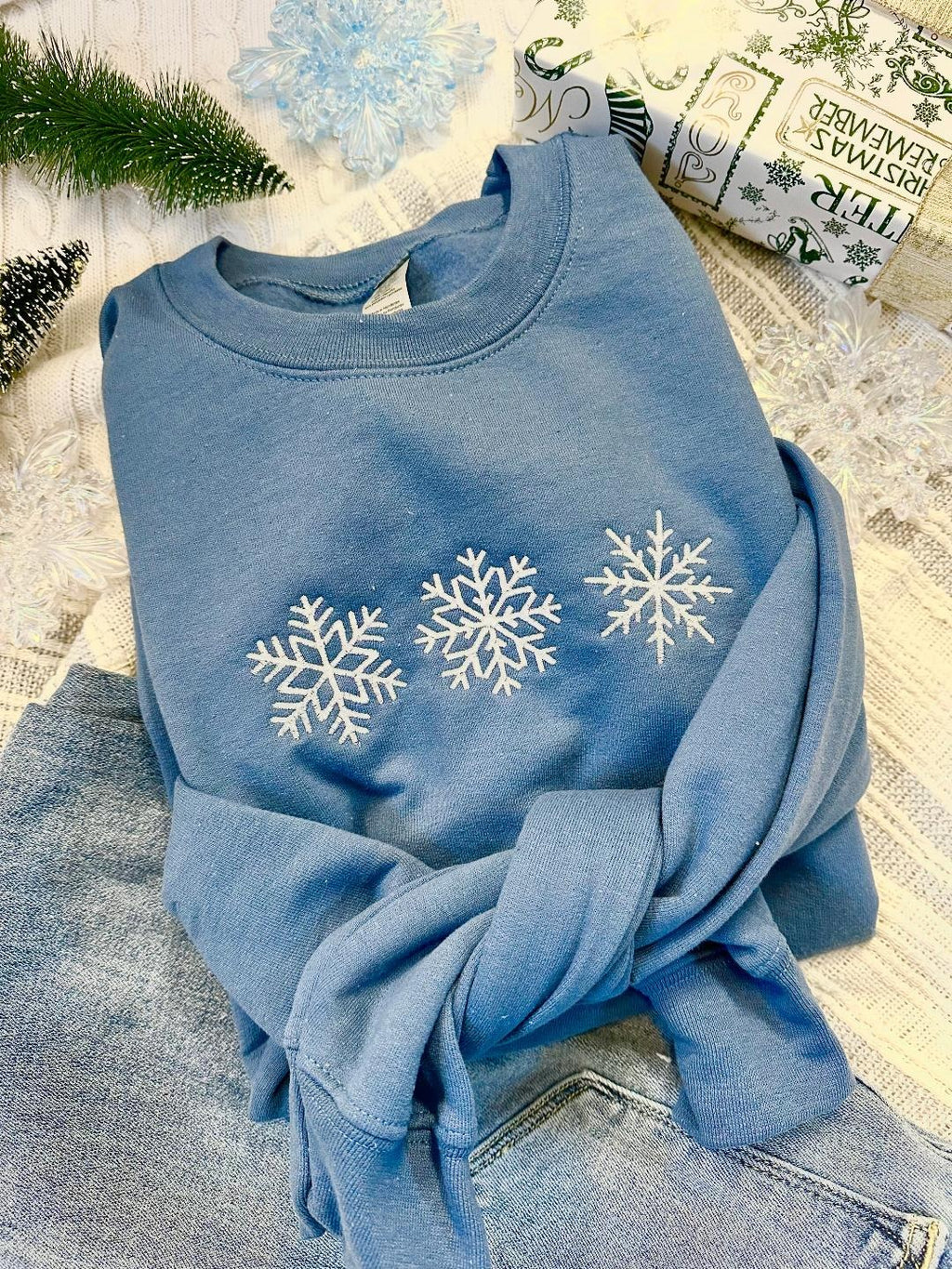 Embroidered Snowflakes Sweatshirt, Simple Winter Crewneck, Cozy Winter Sweatshirt, Minimalist Snowflake Pullover
