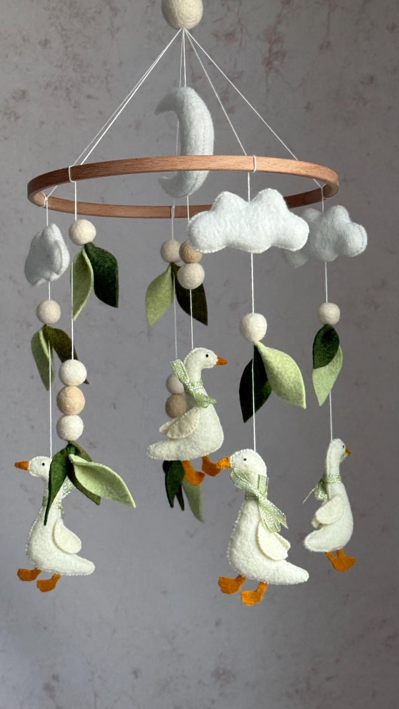 Goose Felt Baby Mobile, Handmade Felt Crib Mobile with Farm Animals Leaves and Moon, Neutral Nursery Decor, Baby Room Gift BBMB44