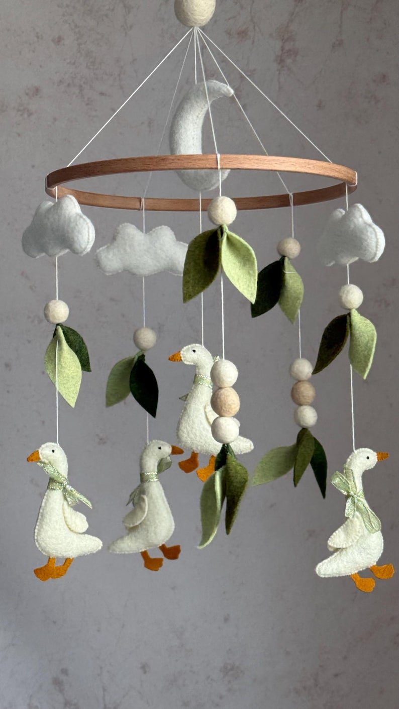 Goose Felt Baby Mobile, Handmade Felt Crib Mobile with Farm Animals Leaves and Moon, Neutral Nursery Decor, Baby Room Gift BBMB44