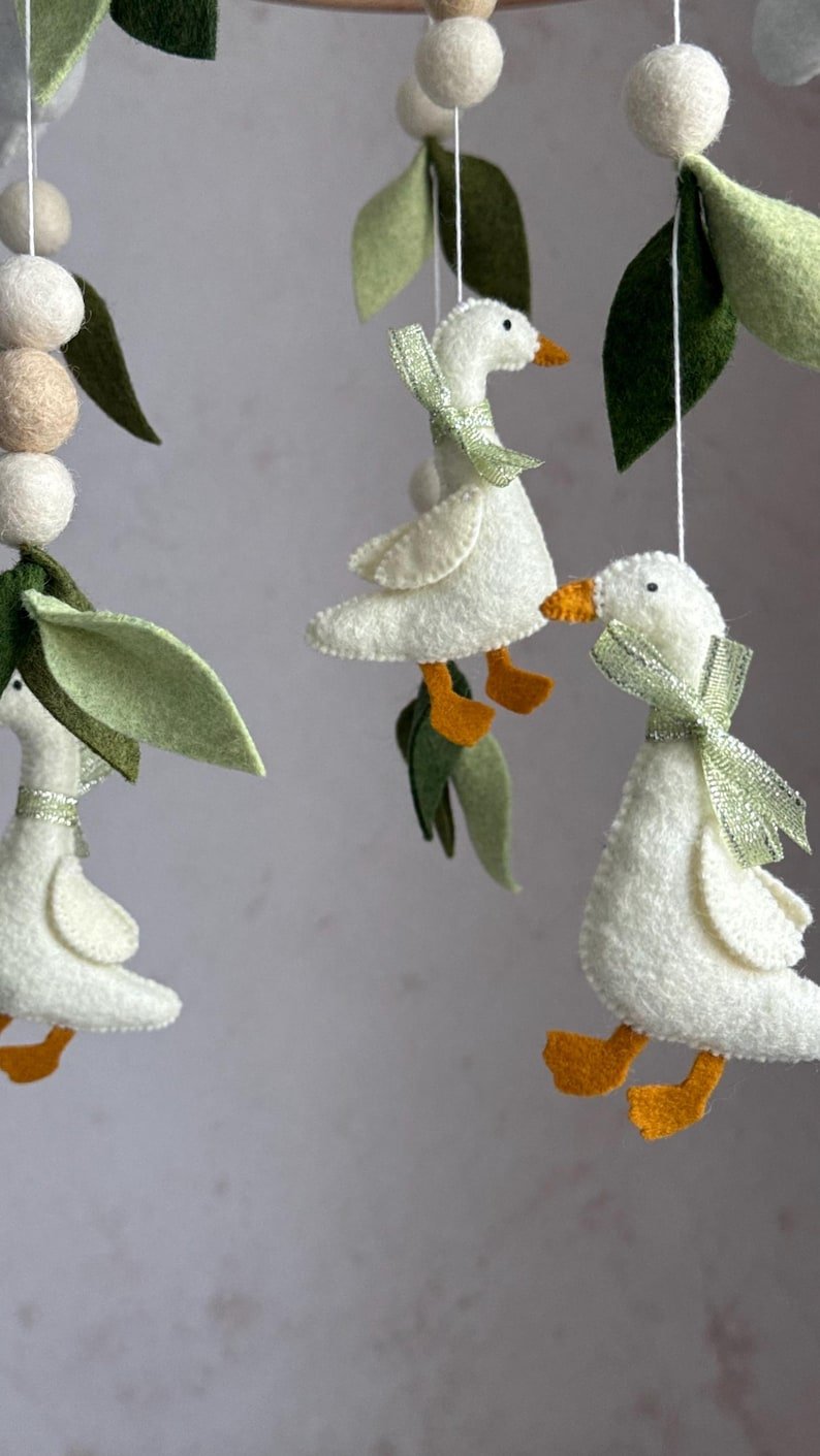 Goose Felt Baby Mobile, Handmade Felt Crib Mobile with Farm Animals Leaves and Moon, Neutral Nursery Decor, Baby Room Gift BBMB44