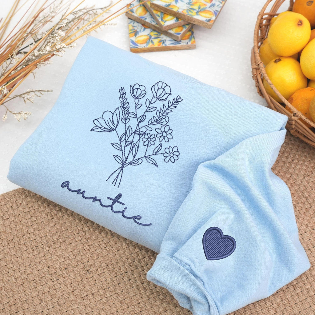 Auntie Embroidered Sweatshirt, Floral Stitch Pullover, Custom Name Crewneck, Cozy Aunt Gift, Minimalist Sweater