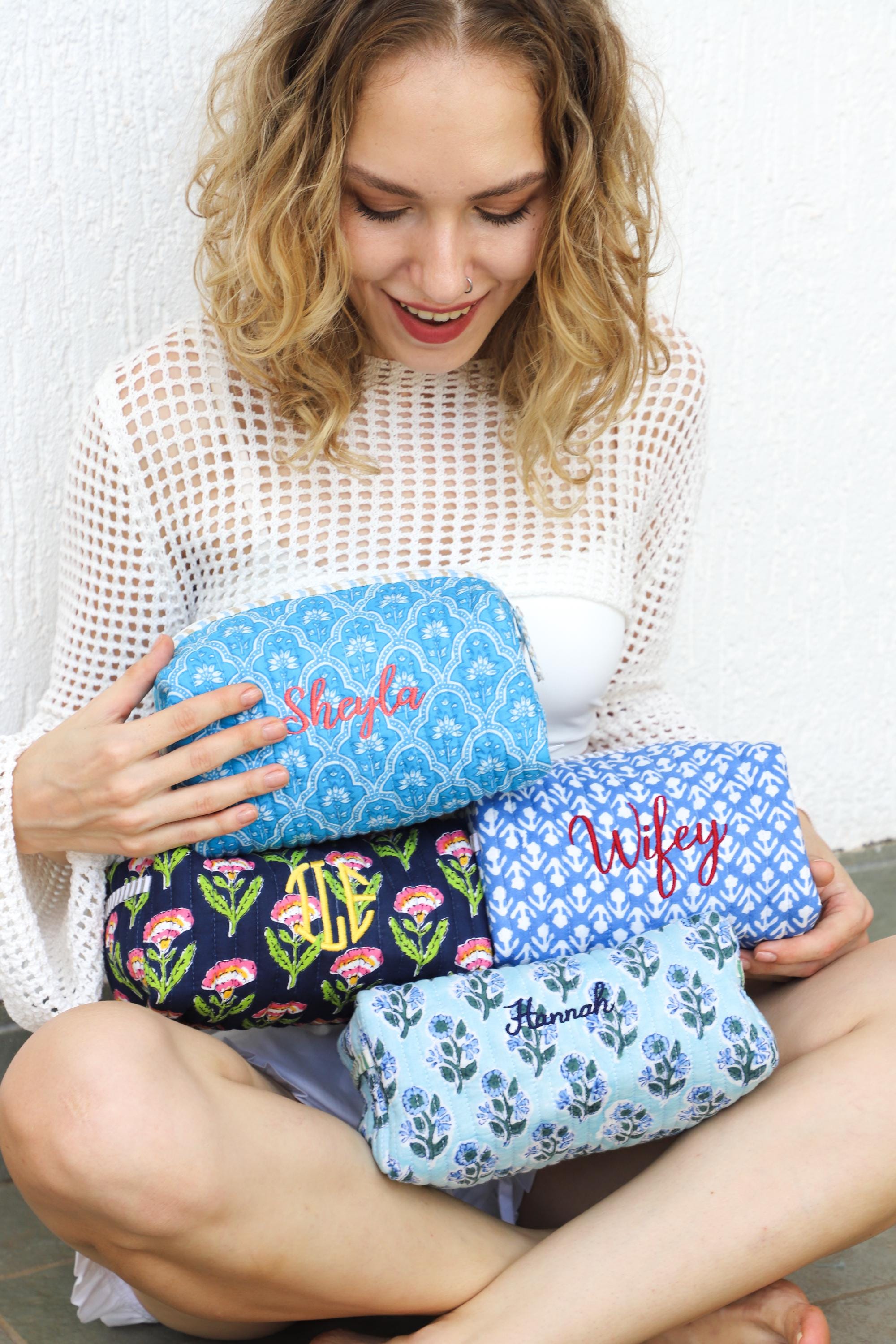 Embroidered Makeup Bag, Personalized Name Cosmetic Bag, Bridesmaid & Maid of Honor Gift