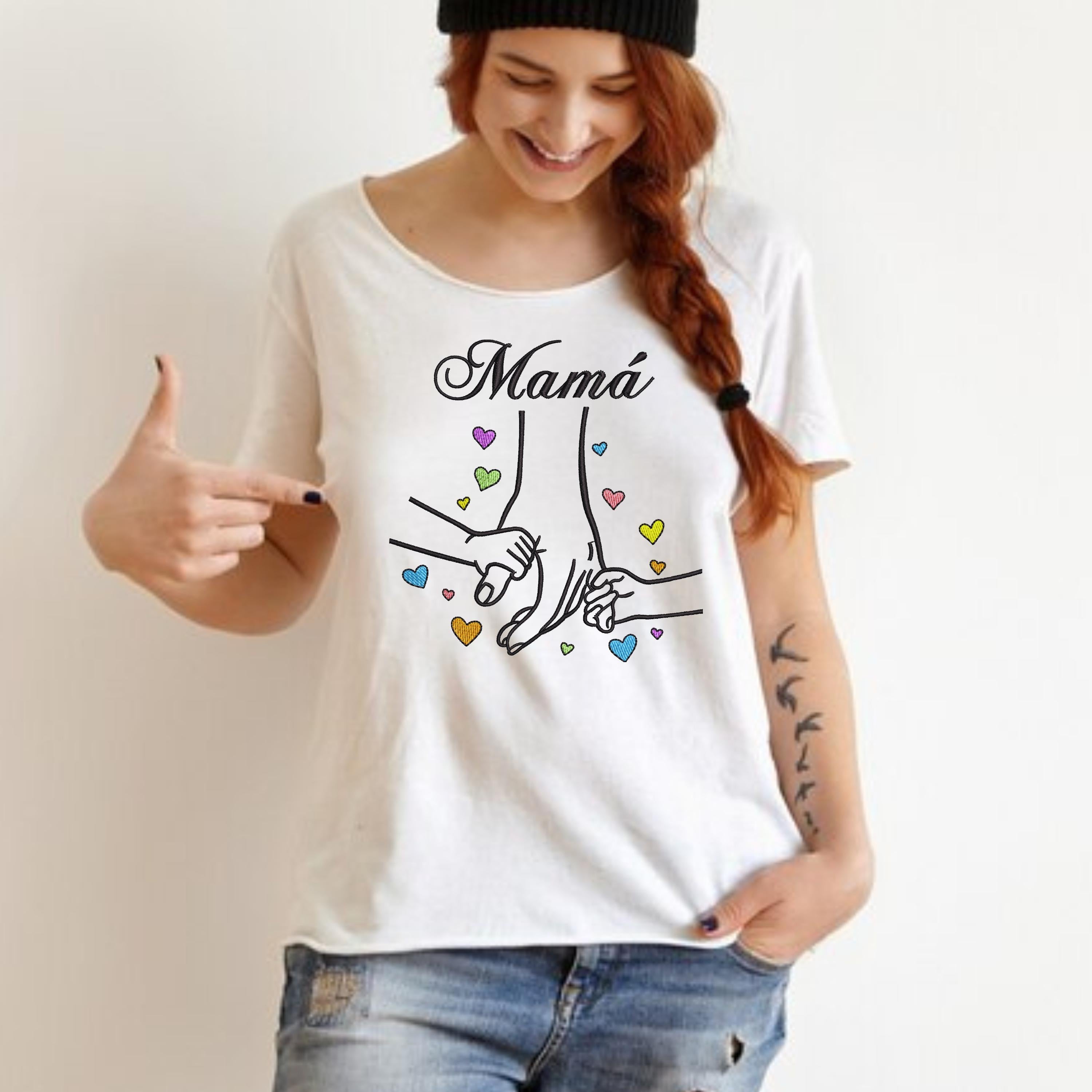 Mama Hand Holding Embroidery Sweatshirt – Heart Sketch Embroidered Sweatshirt, Minimal Mother Gift