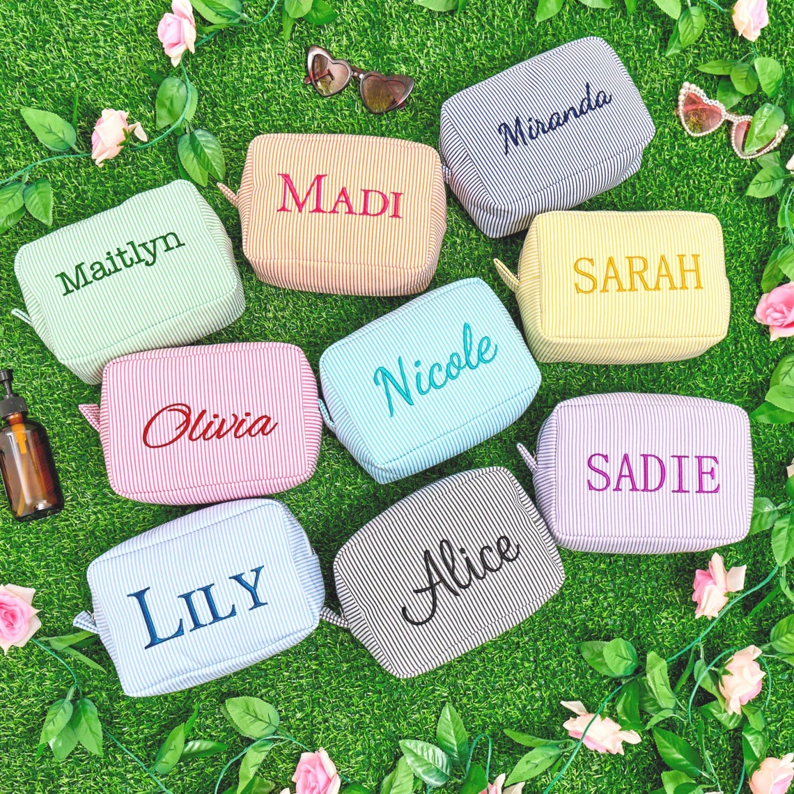Embroidered Name Seersucker Makeup Bag, Beauty makeup Bag, Bridesmaid Makeup Bag, Monogrammed Toiletry Bag, Bridesmaid Gift