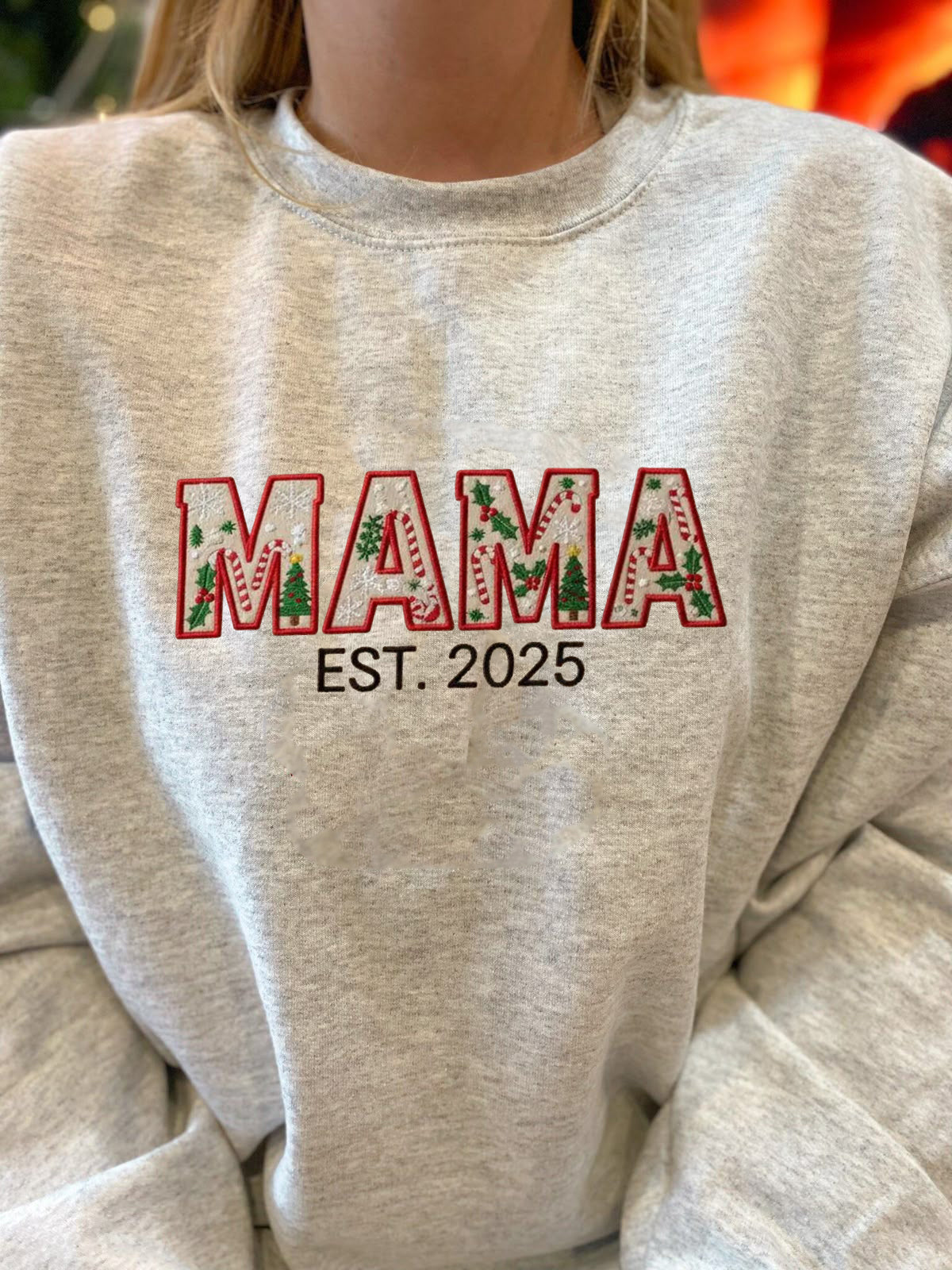 Christmas Mama Sweatshirt, Personalized Est. Year Sweater, Holiday Mama Shirt, Custom Mom Gift, Festive Winter Outfit