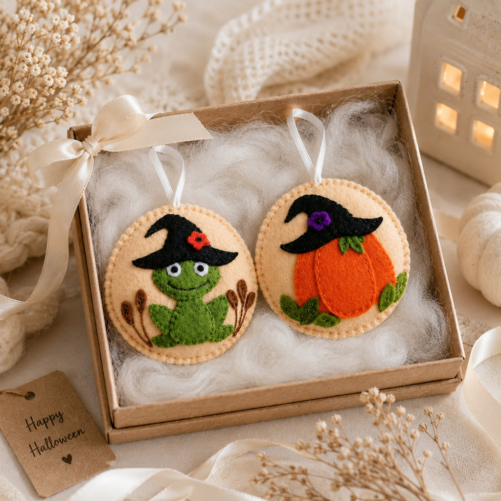 Set 2Pcs Cute Pumpkin And Frog Halloween Felt Ornament, Hand-Embroidery Pumpkin Felt Ornament, Custom Ornament, Halloween Gift HFOR26