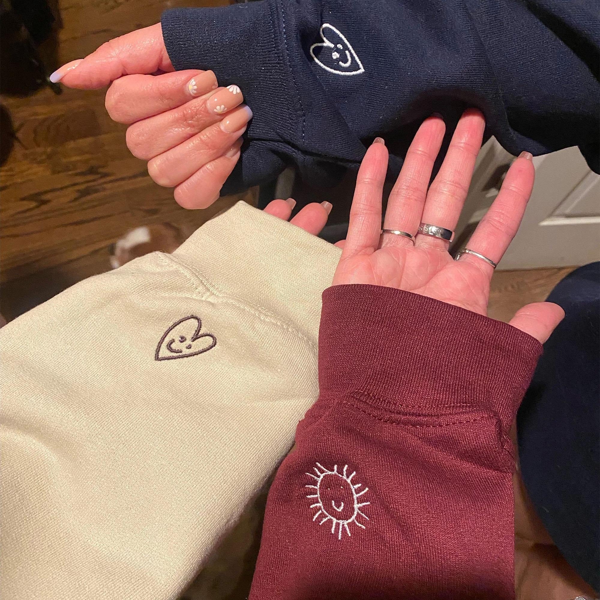 Custom Your Handwriting Embroidered Sweatshirt, Embroider Couple Message Shirt, Couple Matching Hoodie, Personalized Gift For Dad and Mom