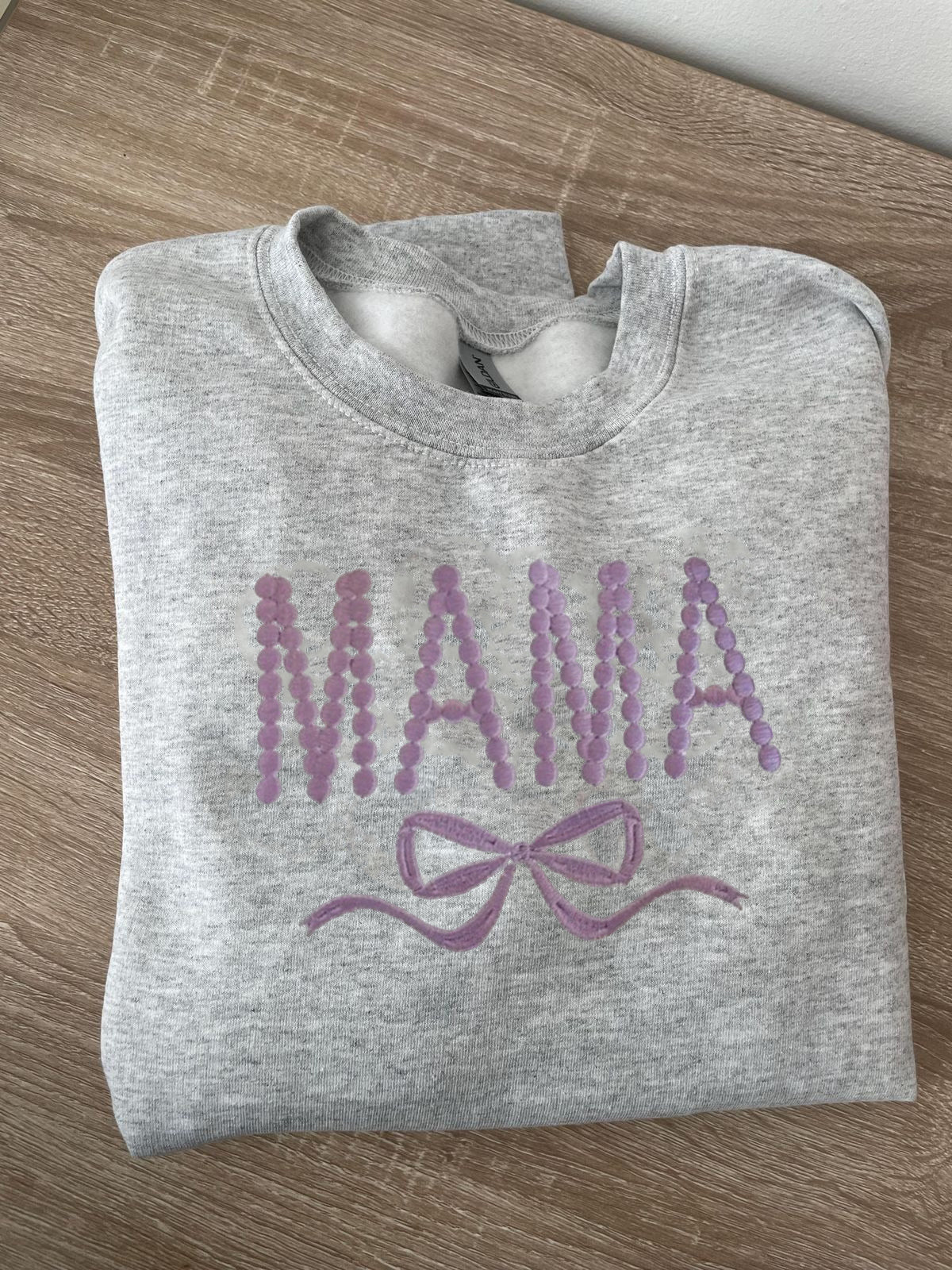 Embroidered Mama Bow Sweatshirt, Cute Bow Sweater, Coquette Mama Crewneck Sweater, Mom of Girls Gift, Personalized Gift, Mother's Day
