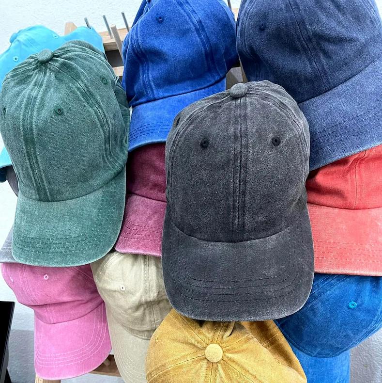 Embroidered Carl’s a Mess Washed Cotton Dad Hat – Funny Reality TV Inspired Cap, Vintage Summer Hat, Trendy Gift for Men & Women