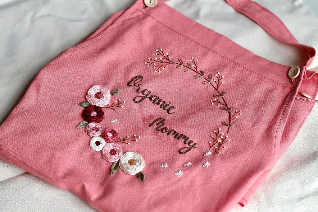 Personalized Flowers Hand Embroidered Apron, Floral Apron, Embroidered Apron, Linen Apron, Gardening Apron, Kitchen Apron, Mom Gift EMAP07