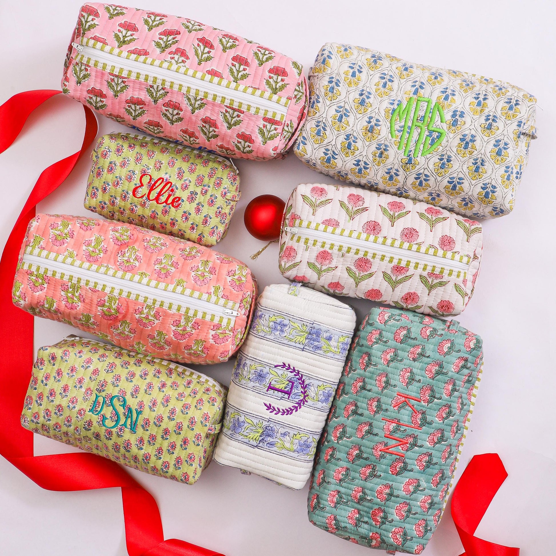 Embroidered Makeup Bag, Personalized Name Cosmetic Bag, Bridesmaid & Maid of Honor Gift