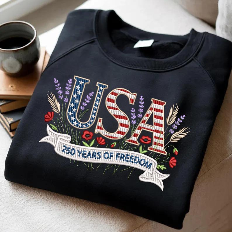 USA 250 Years of Freedom Machine Embroidery Sweatshirt – Floral Flag Letters, USA 1776–2026 Patriotic Embroidery, America Anniversary Crewneck