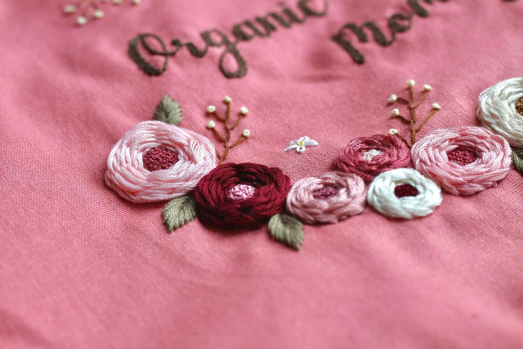 Personalized Flowers Hand Embroidered Apron, Floral Apron, Embroidered Apron, Linen Apron, Gardening Apron, Kitchen Apron, Mom Gift EMAP07
