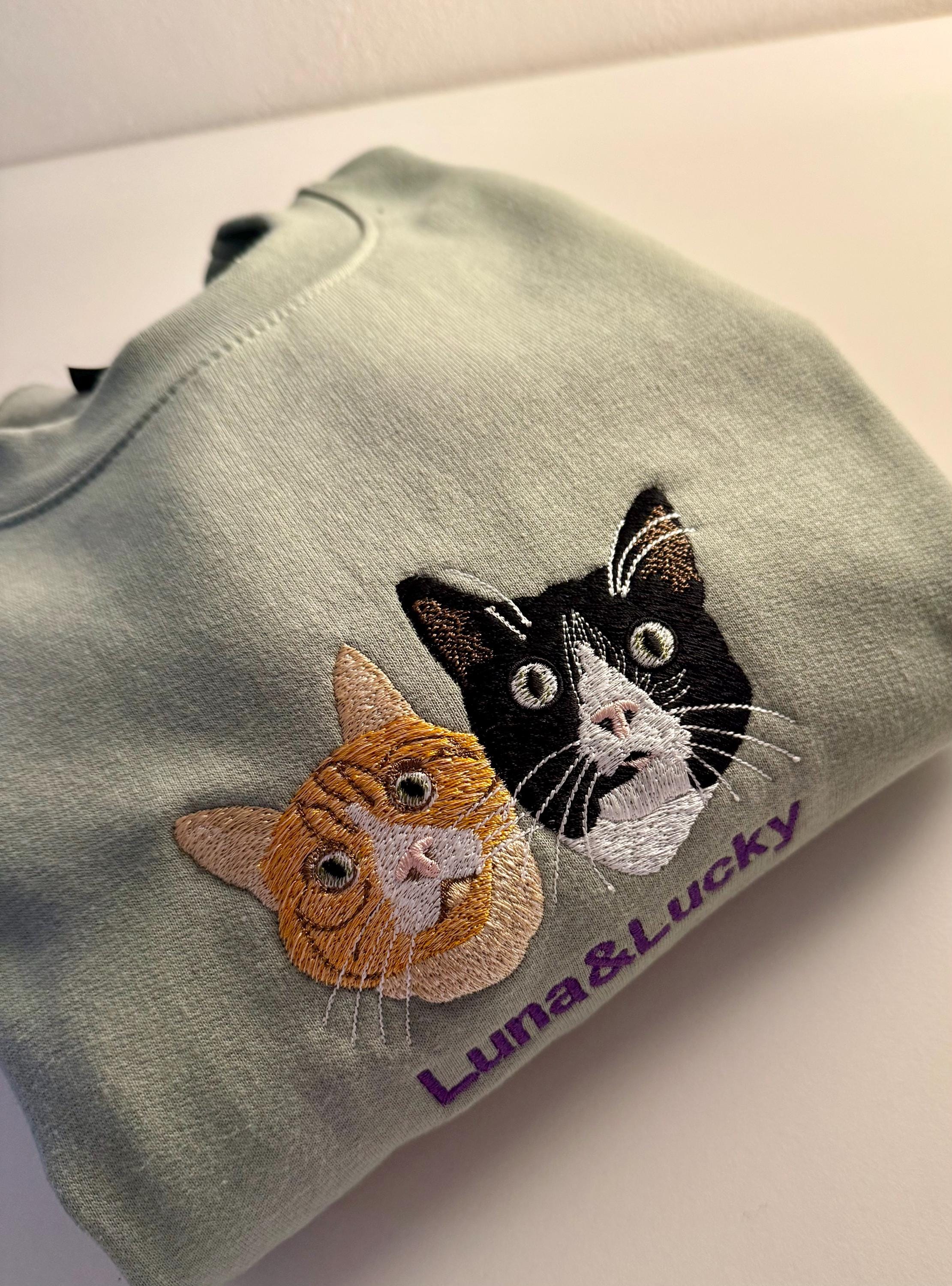 Custom Pet Embroidered Sweatshirt, Personalized Dog and Cat Portrait Hoodie, Unique Pet Face and Name Gift, Custom Embroidery for Pet Lovers