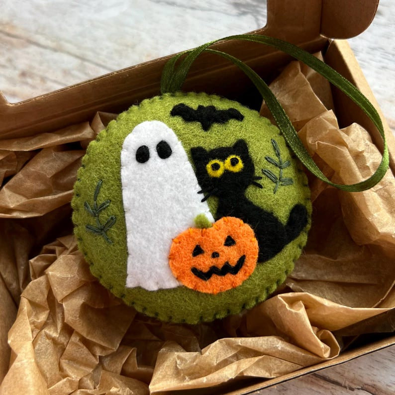 Halloween Ball Felt Ornament, Embroidery Ornament, Cute Ghost Pumpkin Cat Ornament, Hanging Decoration, Spooky Halloween Gift HFOR04