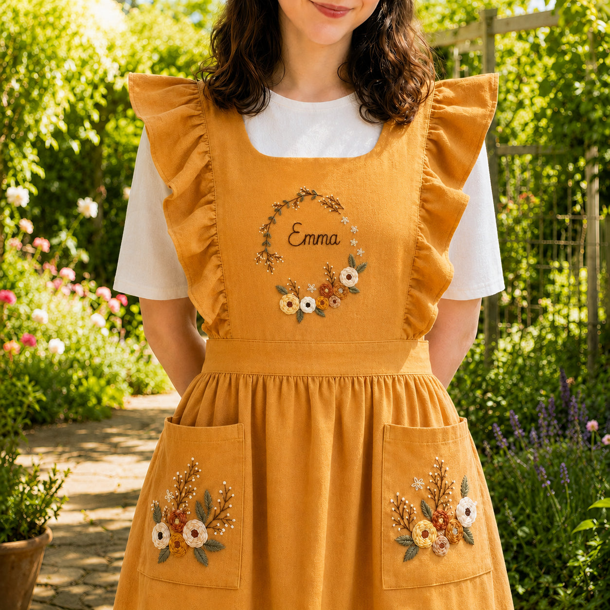 Personalized Flowers Hand Embroidered Apron, Handmade Floral Apron, Embroidered Apron, Linen Apron, Gardening Apron, Kitchen Apron, Mom Gift EMAP08