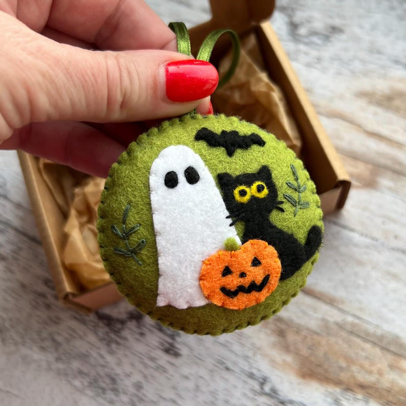 Halloween Ball Felt Ornament, Embroidery Ornament, Cute Ghost Pumpkin Cat Ornament, Hanging Decoration, Spooky Halloween Gift HFOR04