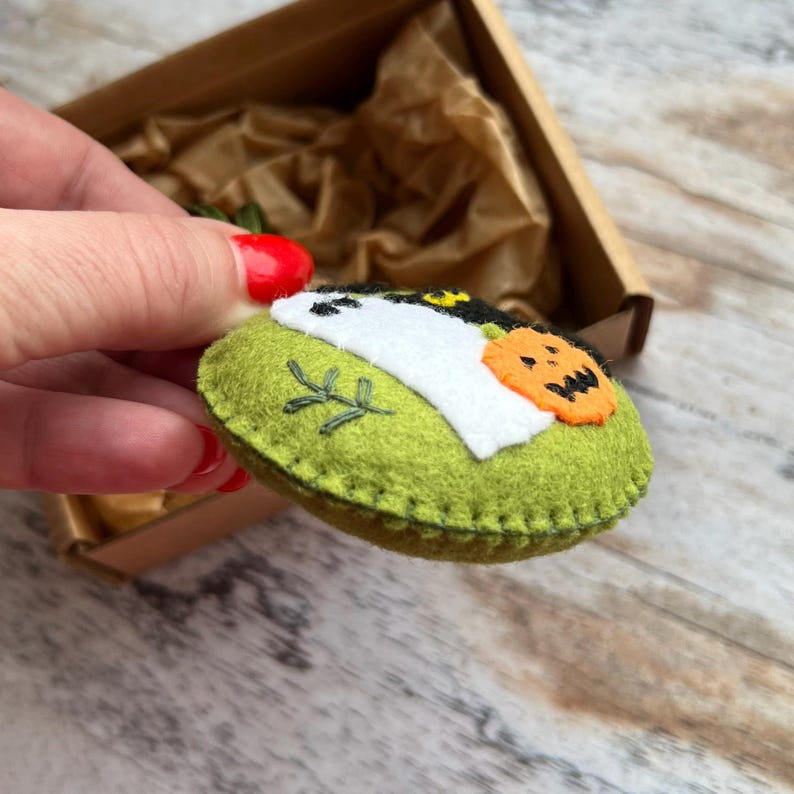 Halloween Ball Felt Ornament, Embroidery Ornament, Cute Ghost Pumpkin Cat Ornament, Hanging Decoration, Spooky Halloween Gift HFOR04