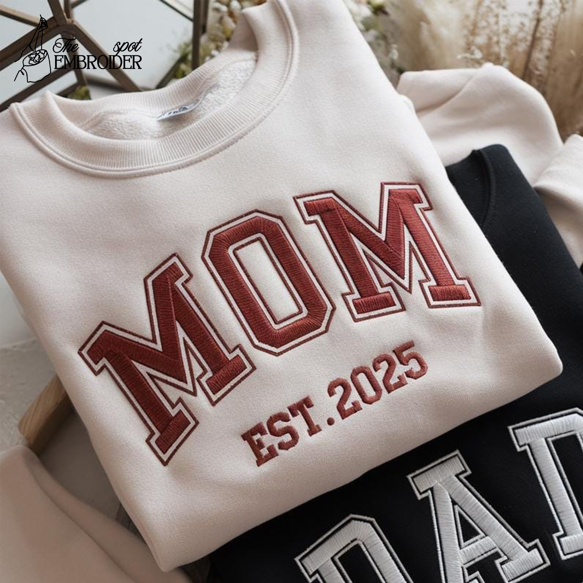Personalized Mom & Dad Embroidered Sweatshirt, Custom Embroidery Parents Sweatshirt, Matching New Mom and Dad Shirt, Mom Dad Couple Shirt