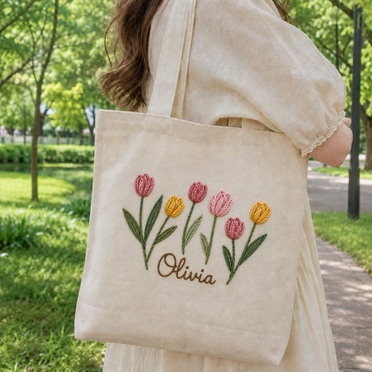 Personalized Hand Embroidered Tulip Flower Canvas Tote Bag, Embroidery Flower Tote Bag, Custom Bag, Aesthetic Bag, Handmade Tote Bag EMT05