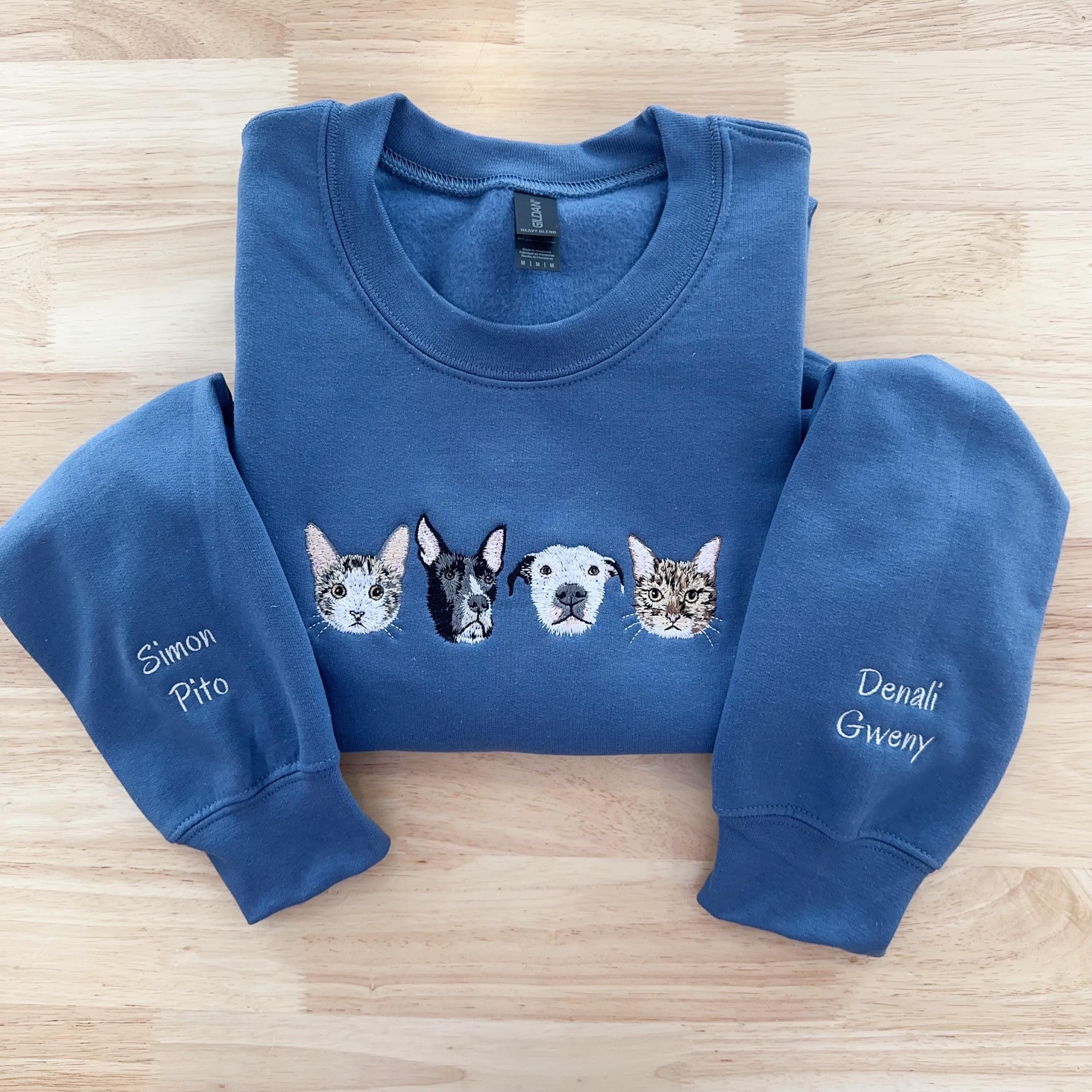Custom Pet Portrait Sweatshirt – Embroidered Dog or Cat Hoodie, Personalized Gift for Pet Lovers, Pet Memorial Sweater