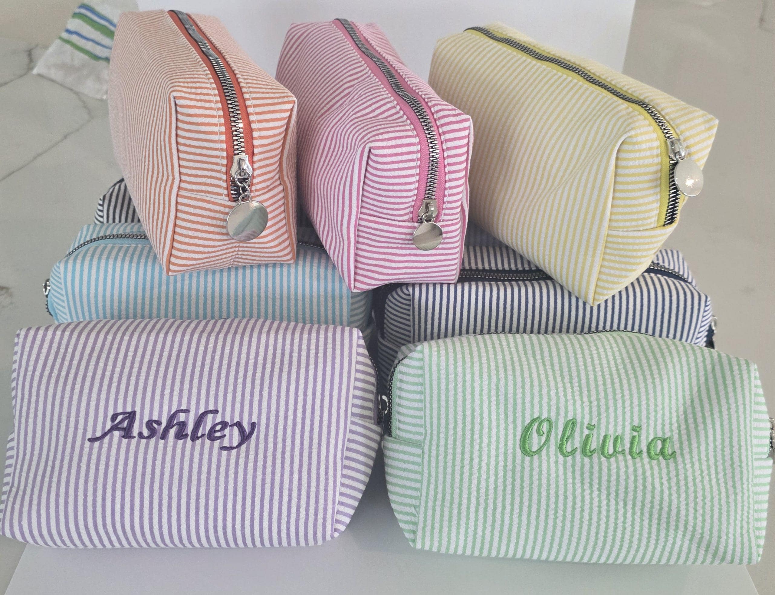 Custom Cosmetic Bag for Bridesmaids, Personalized Makeup Bag, Bridal Party Gift for Her
